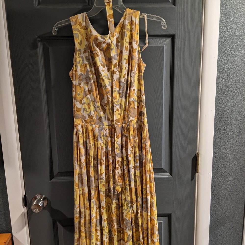 vintage sundress with belt dress floral